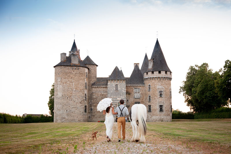 wedding horse at chateau France